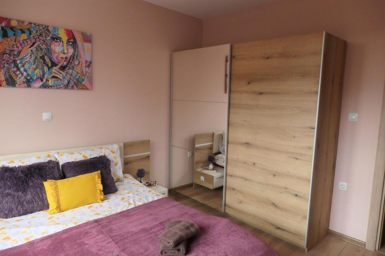 Nikol 2 Deluxe Lägenhet Velingrad Exteriör bild
